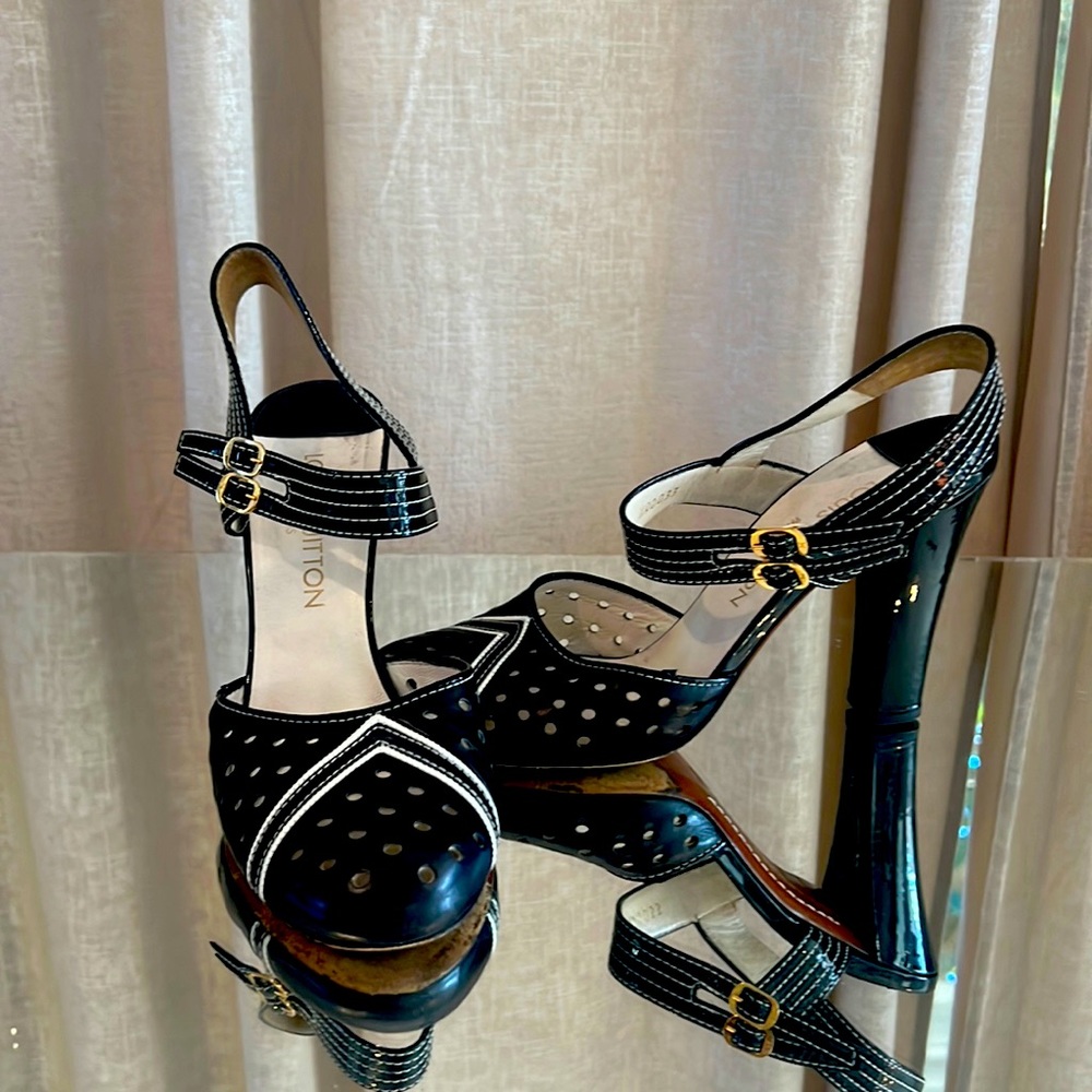 Louis tall black and white leather round toe stock heel pumps size 38